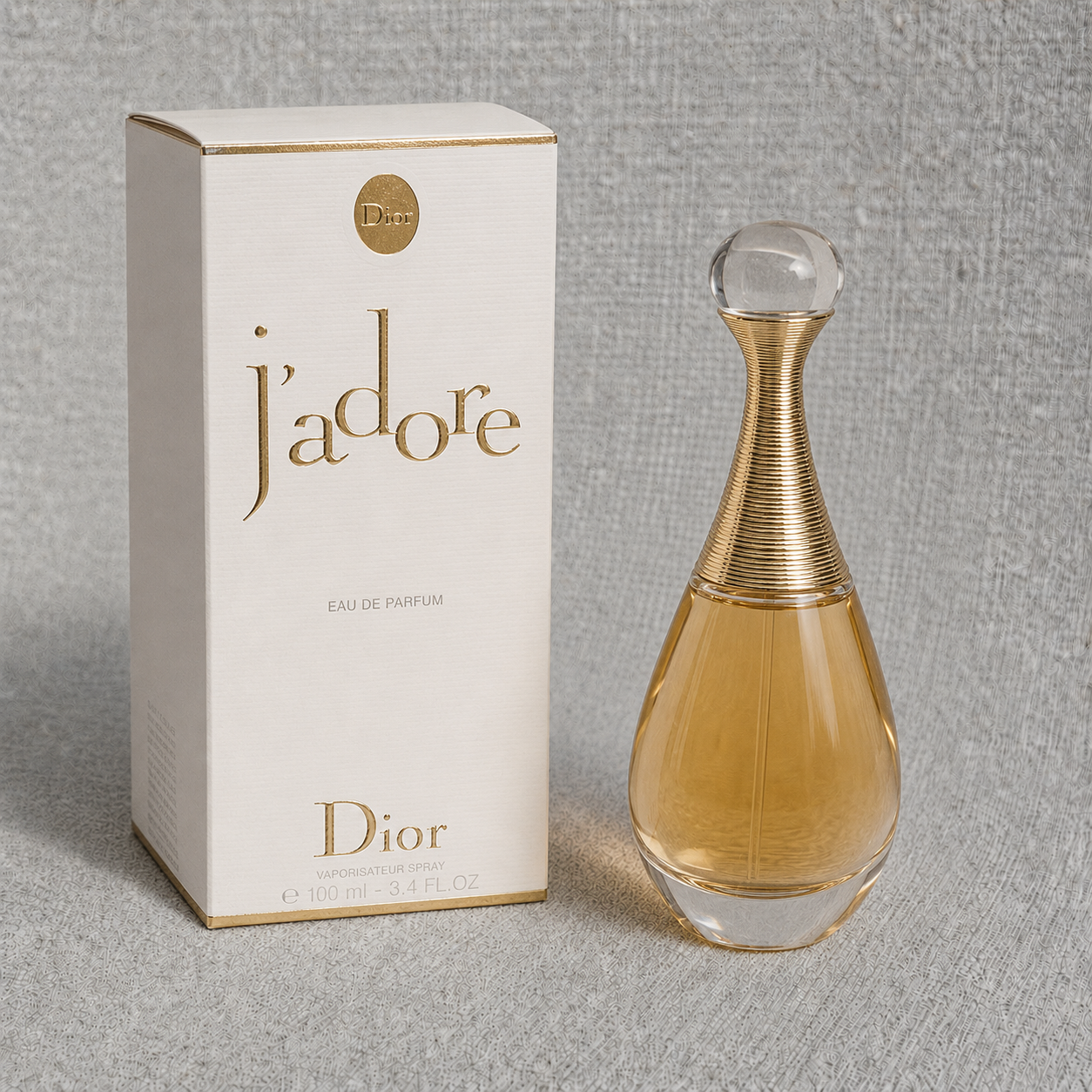Perfume Dior J’adore — a essência da elegância absoluta.